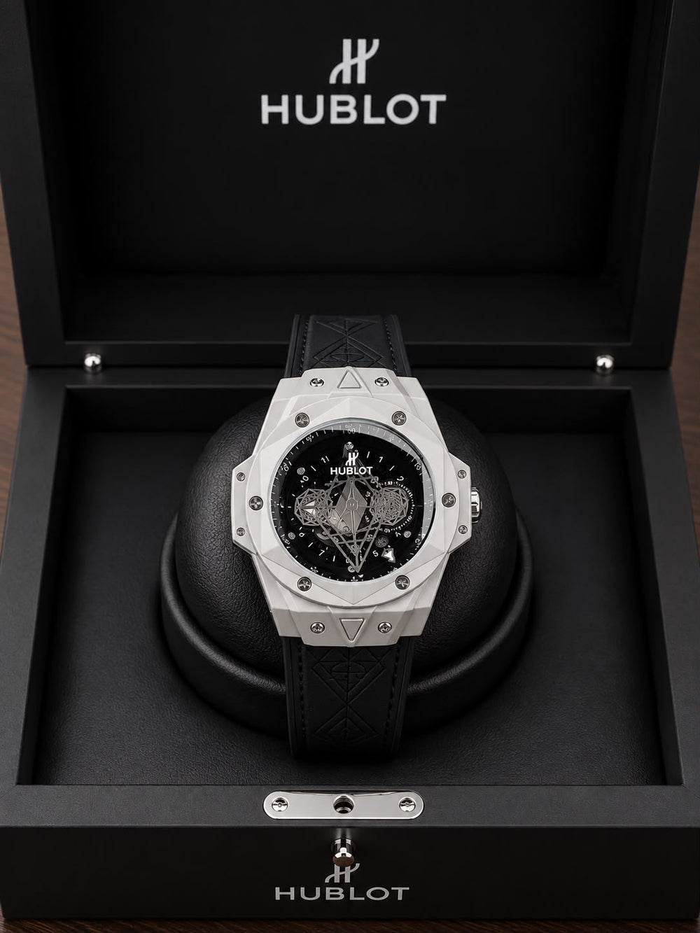 Hublot Case Shape: Unique Generic